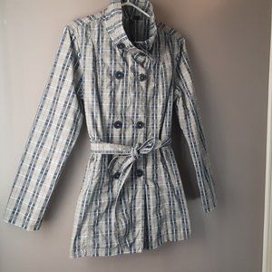 XNTRIK Cotton Short Trench | Taupe & Blue Plaid, L